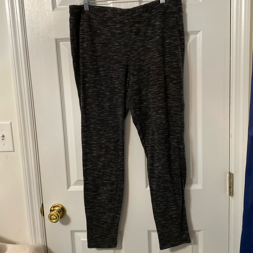 DB Sunday Black  Heathered large women’s leggings EUC